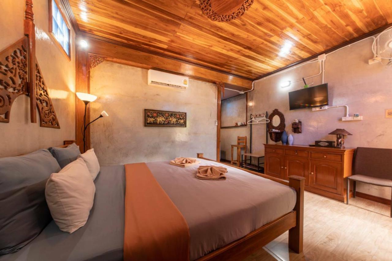 Kanecha'S Home Lampang Bagian luar foto